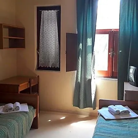 Hotel Residence Moneglia Hotel 2*